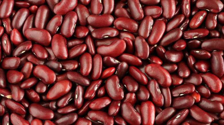 pile of red kidney beans