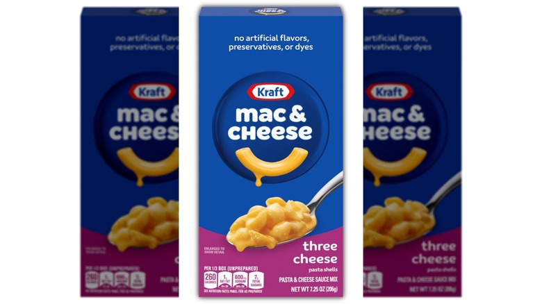 Box of Kraft mac and cheese