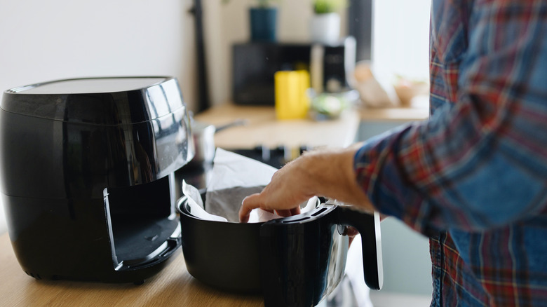 preparing food in the air fryer