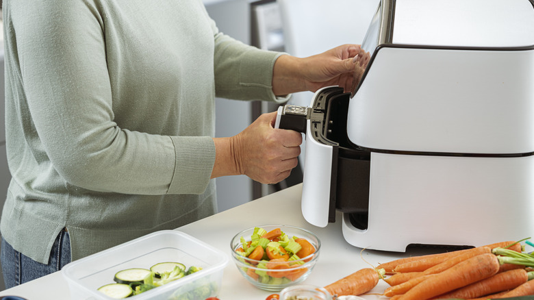 putting vegetables in air fryer