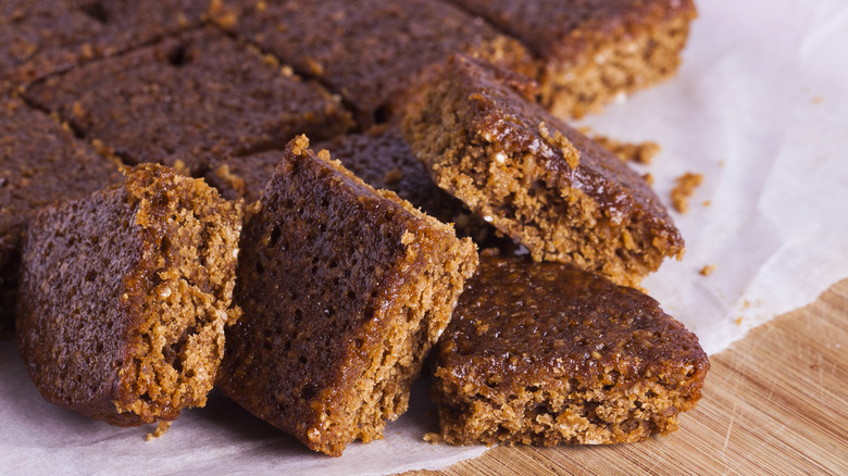 Parkin gingerbread on wooden cutting board