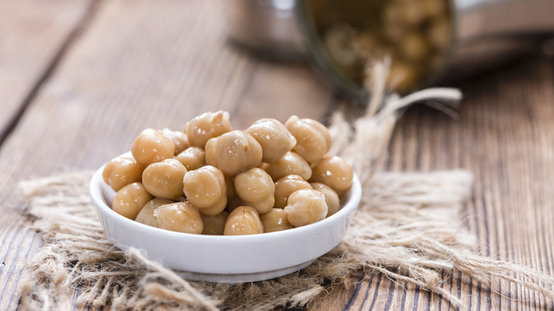 Chickpeas in bowl