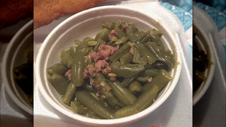 bowl of green beans 