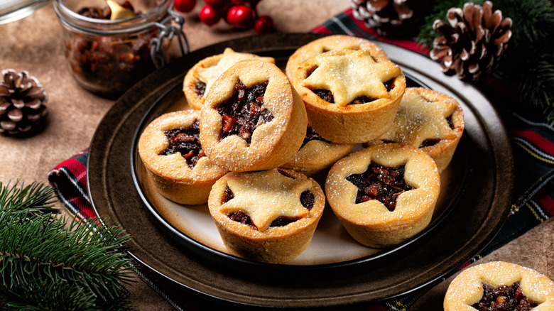 A plate of mince pies