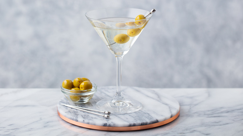 classic dirty martini cocktail