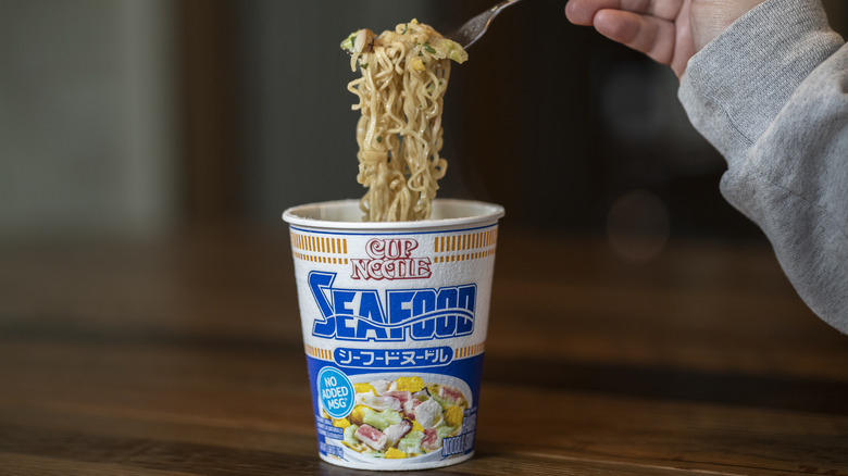 Seafood Cup Noodles