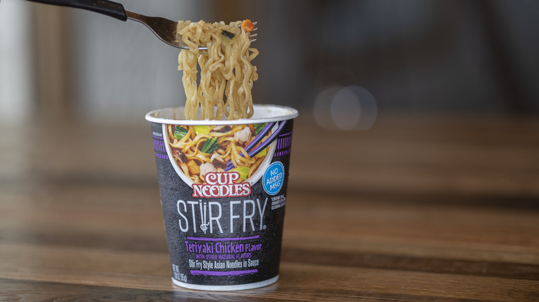 Teriyaki Chicken Stir Fry Cup Noodles