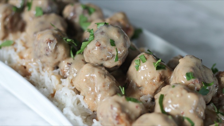 slow cooker Swedish meatballs