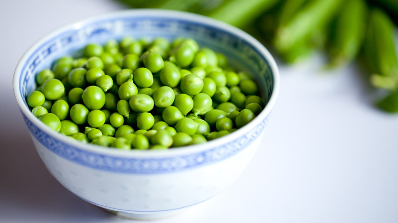 peas in bowl