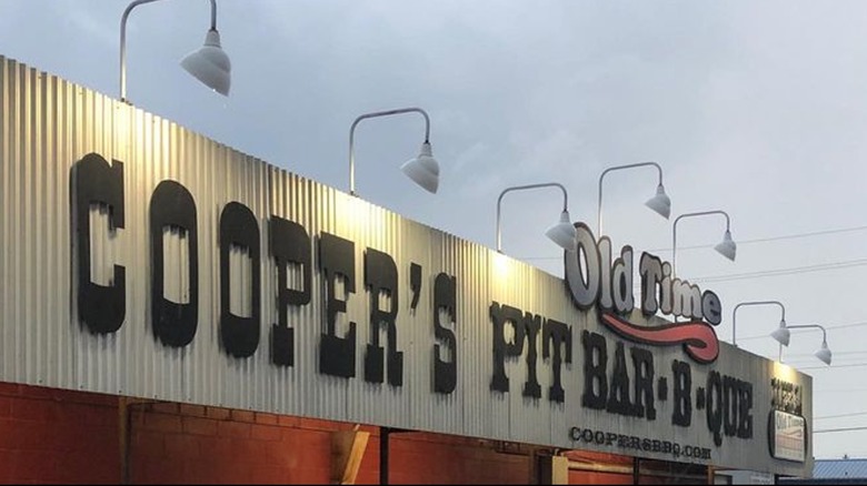 Exterior of Cooper's Old-Time Pit Bar-B-Que