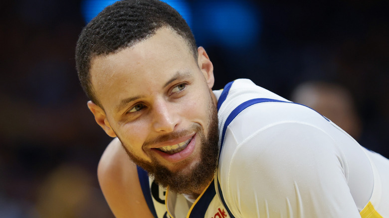 Steph Curry with a side grin