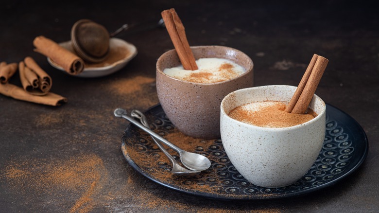 two mugs of salep