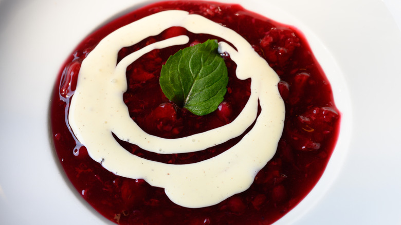 rote grütze with custard