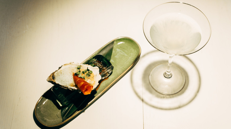 gin martini and oyster food