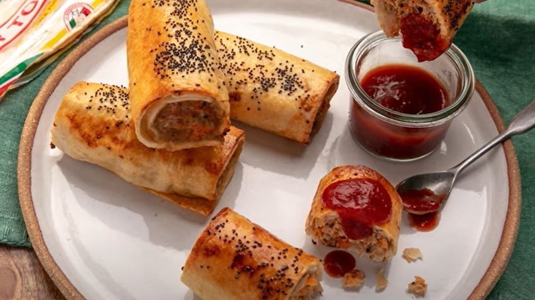 Pastry-free sausage rolls