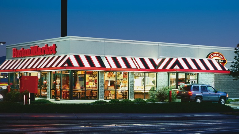 Boston Market outside