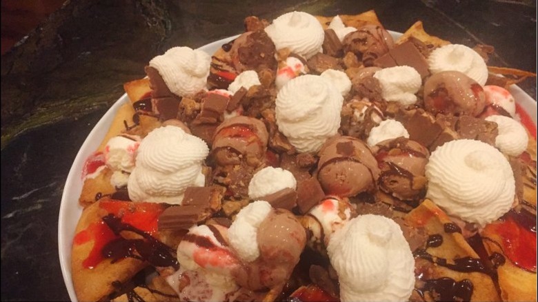 dessert nachos