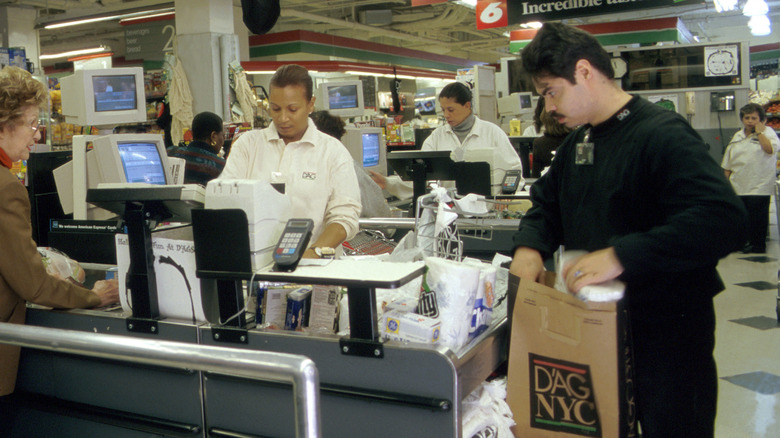 grocery bagger at D'Ag NYC