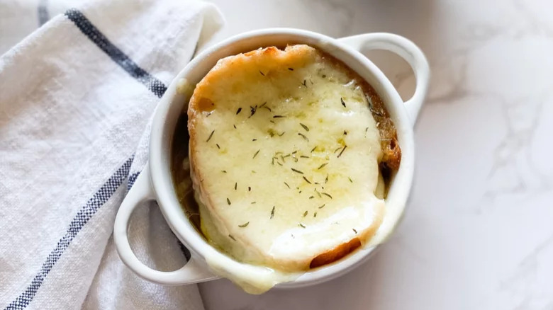 French onion soup with crouton