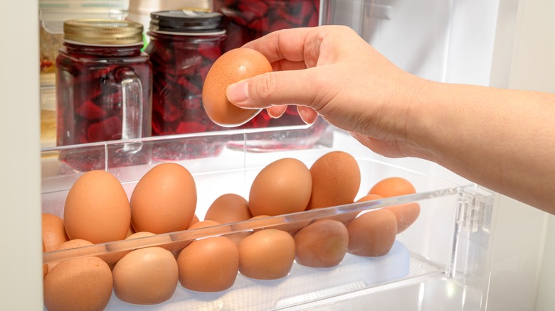 eggs in fridge