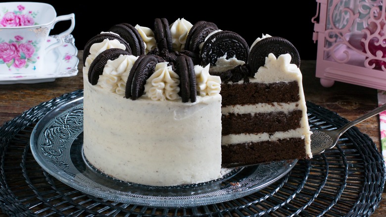 cake decorated with Oreos