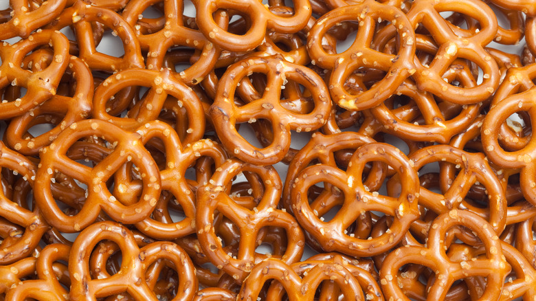 pile of pretzels