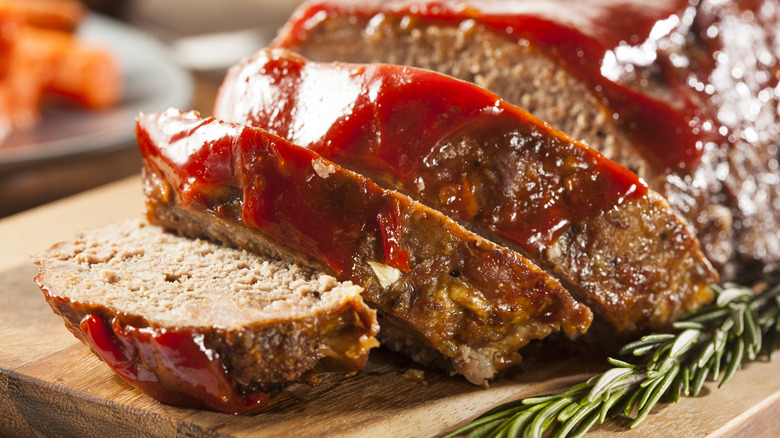 meatloaf with ketchup