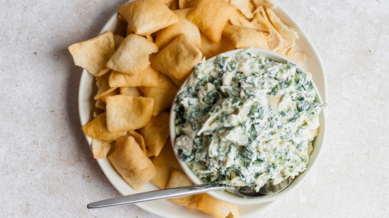 Artichoke dip with pita chips