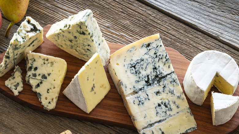 blue cheese on cutting board