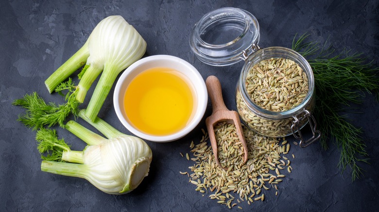 Fresh fennel, fennel seeds, and fennel oil