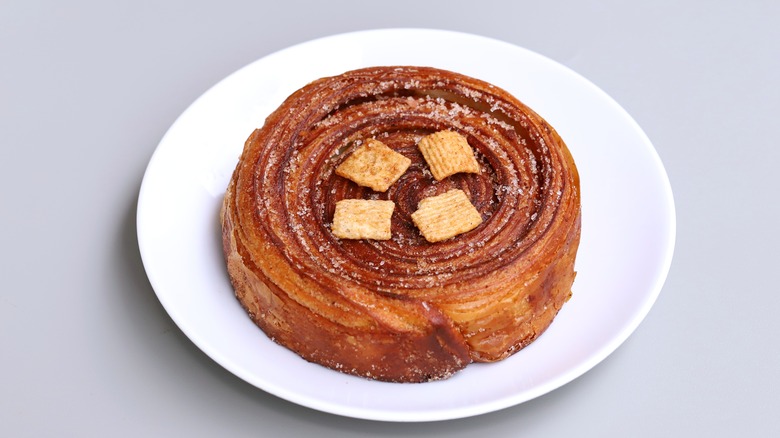 cinnamon kouign-amann