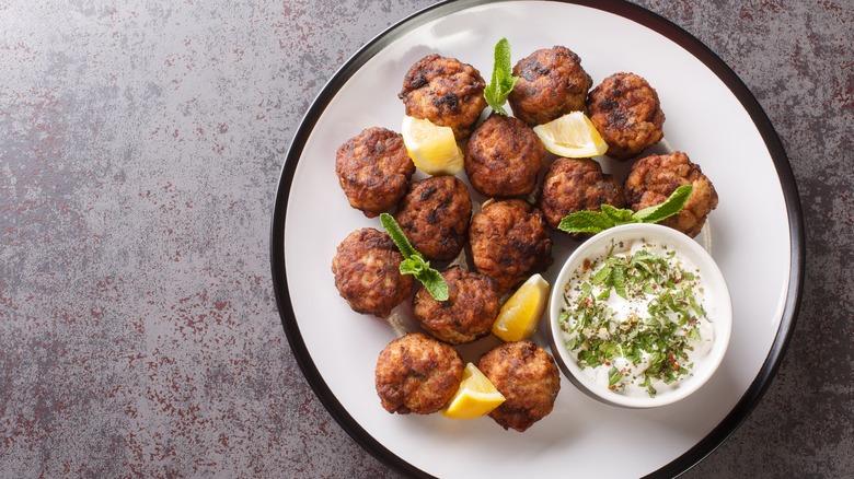 Keftedakia (Greek meatballs)