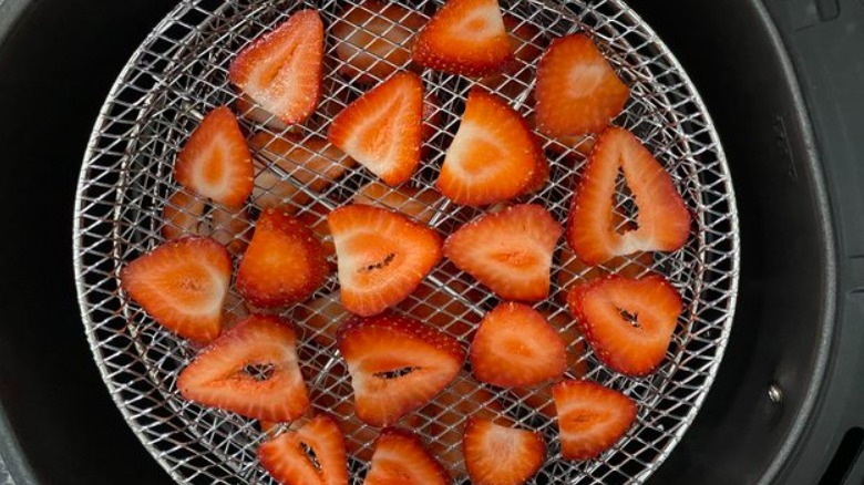 strawberries in air fryer basket