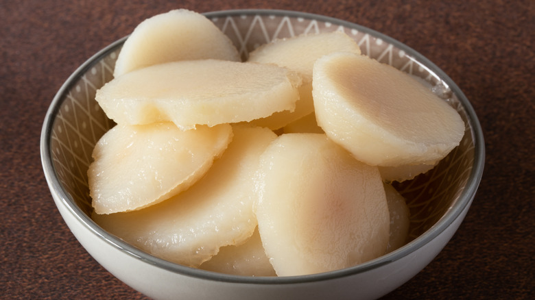 Water chestnuts in bowl