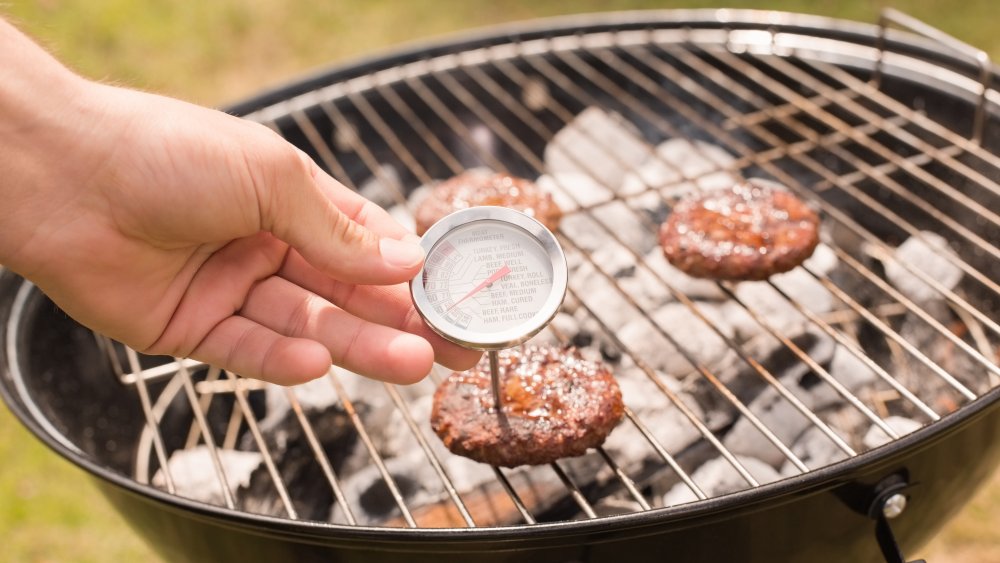 Meat thermometer for cooking burgers