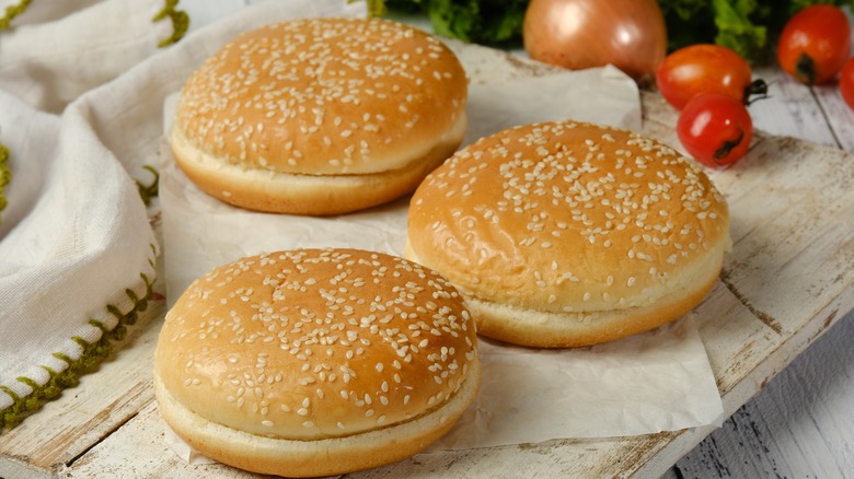 untoasted hamburger buns