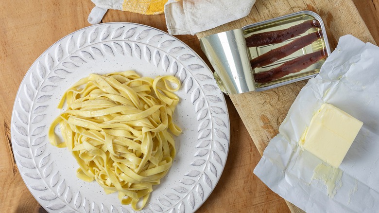 pasta with butter and anchovies