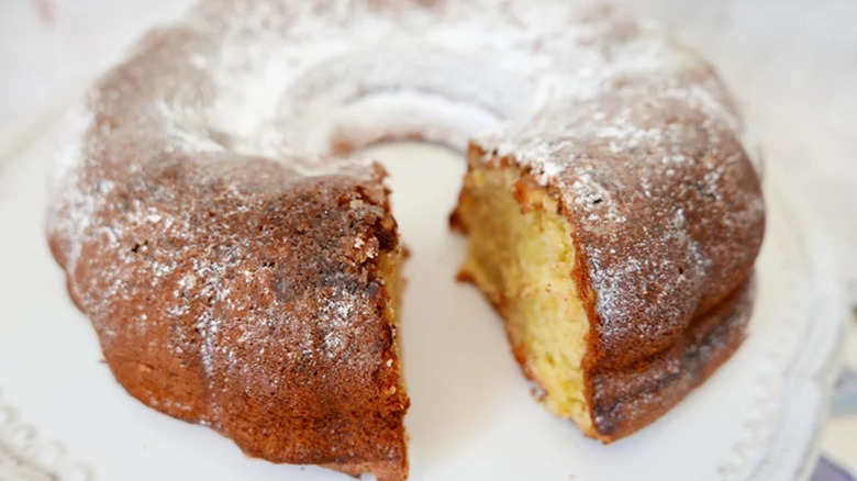 Caribbean rum Bundt cake 