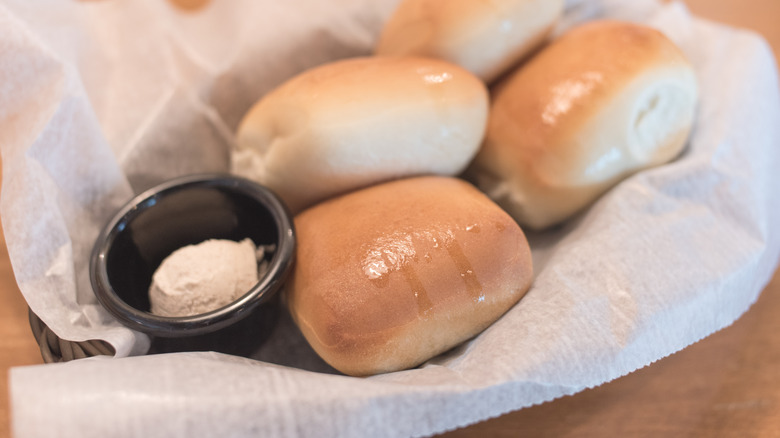 bread with cinnamon butter