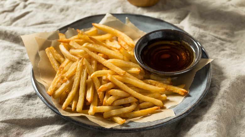 fries with malted vinegar