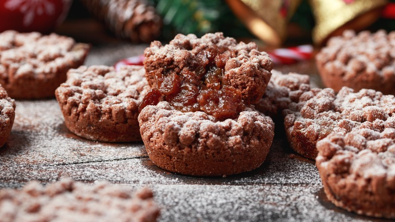 Chocolate mince pies