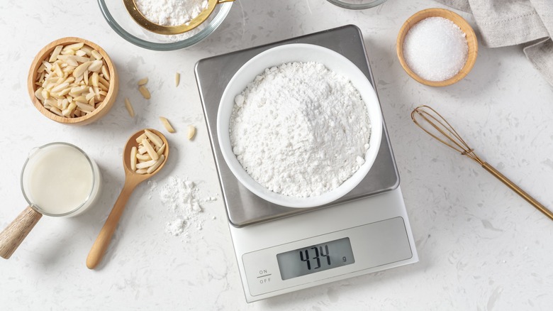 Digital scale weighing flour