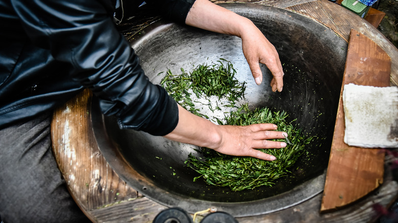 longjing in a wok