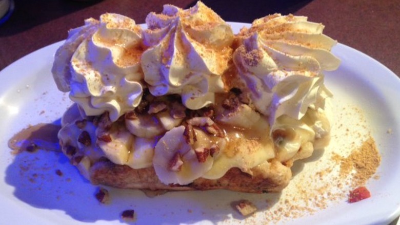 Waffle with bananas, whipped cream