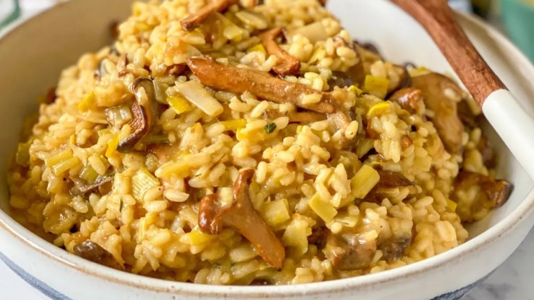 plated mushroom risotto