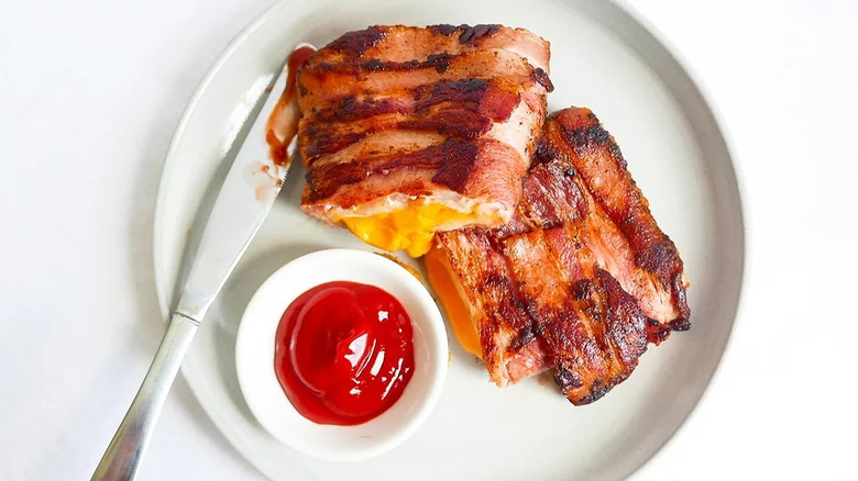 Crispy bacon and grilled cheese with ketchup