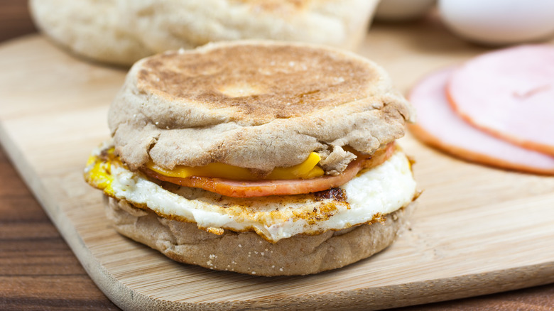 Breakfast sandwich