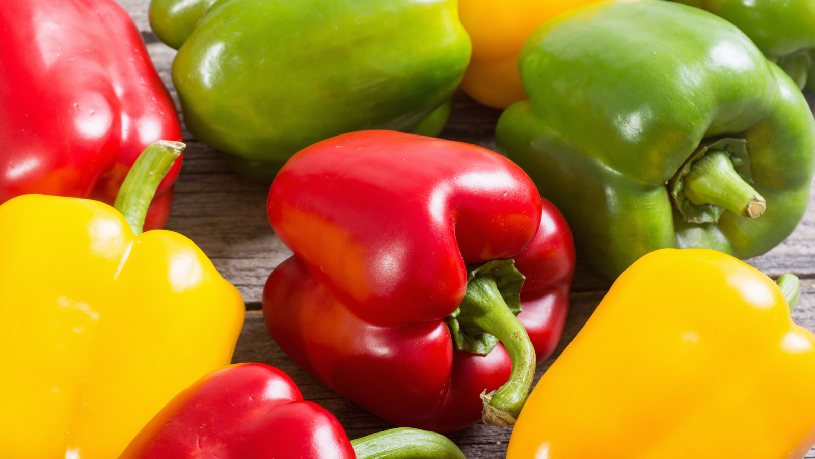 Easy Kitchen Tips: How To Julienne Bell Pepper And Capsicum - NDTV Food