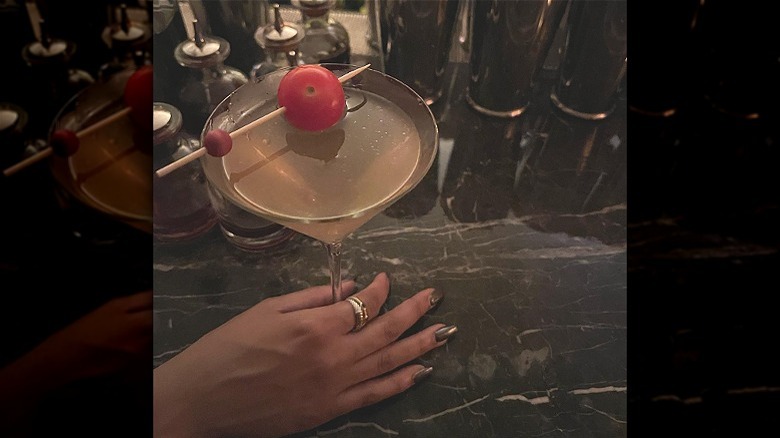 Cocktail martini at bar