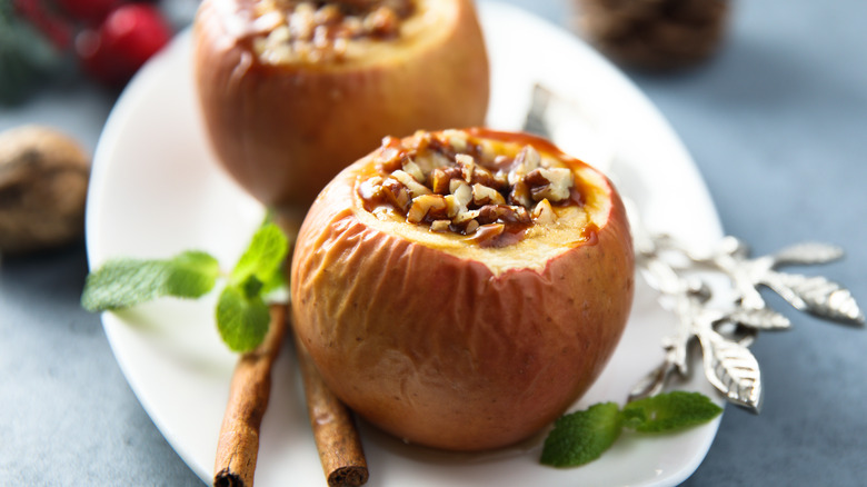 baked apple with nuts and honey